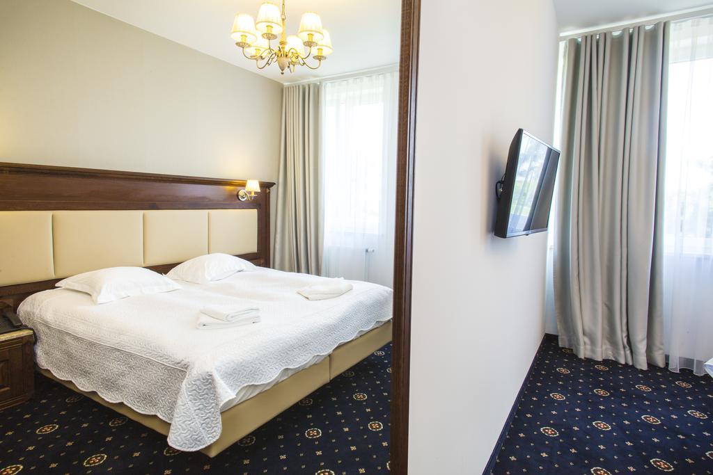 Hotel Nad Raba - ボフニャ エクステリア 写真