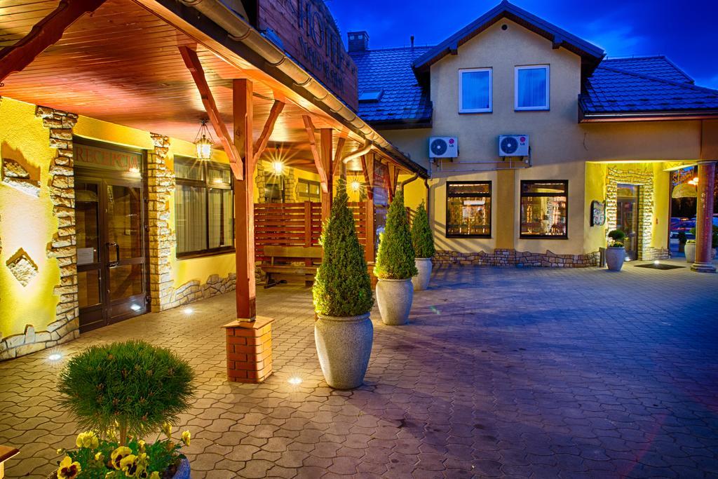 Hotel Nad Raba - ボフニャ エクステリア 写真